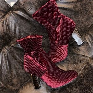 Checkered Texture Booties